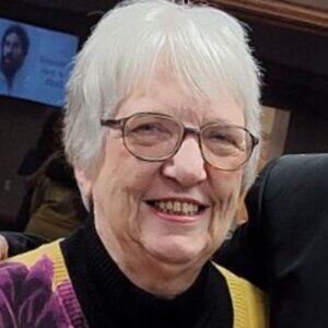 Meet your Posher, Lynda